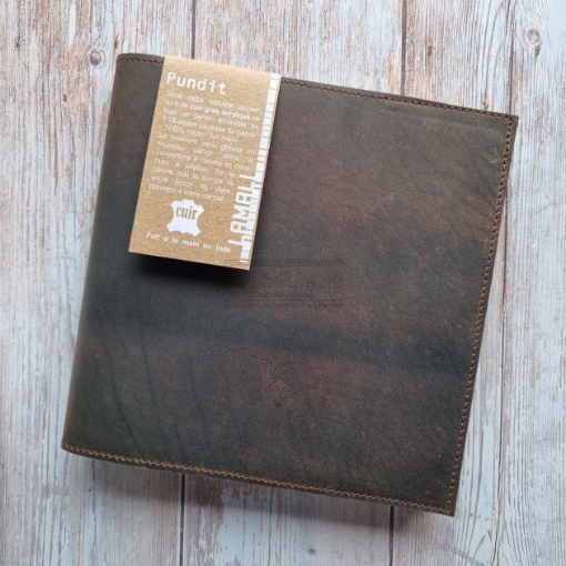 Picture of Lamali Pundit Leather Art Journal 21 x 21 cm | Δερμάτινο Επαναγεμιζόμενο Journal με 100% Βαμβακερό Χαρτί 200gsm - 116 σελ.