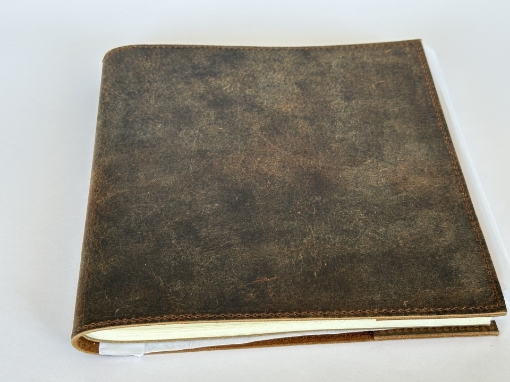 Picture of Lamali Pundit Leather Art Journal 21 x 21 cm | Δερμάτινο Επαναγεμιζόμενο Sketchbook με 100% Βαμβακερό Χαρτί 200gsm - 116 σελ.